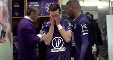En vidéo : Au coeur du vestiaire après TFC - Rodez, la déception des joueurs, le discours de Philippe Montanier