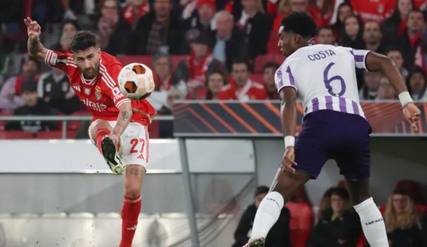 Benfica / TFC / Logan Costa