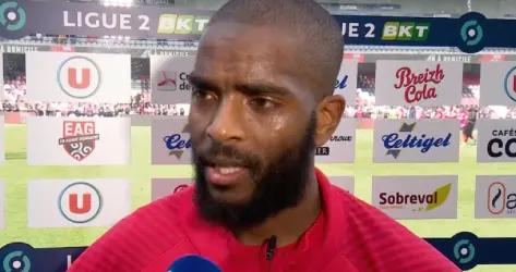 Youssouf M'Changama (Guingamp) : "Rhys Healey ne doit pas rester sur le terrain"
